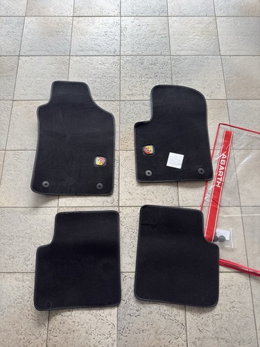 Serie tappeti neri moquette - serie, in